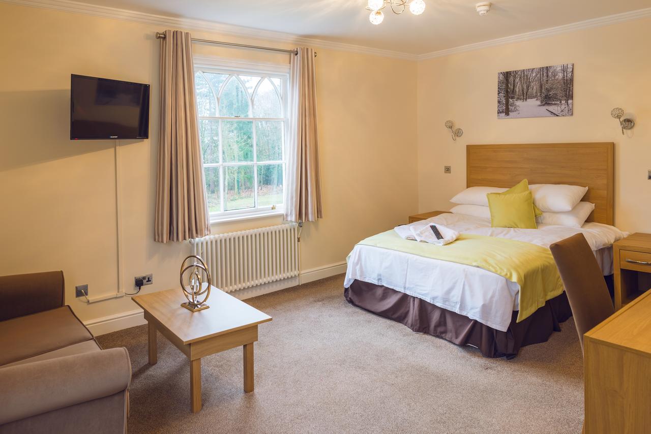 Gilwell Park Hotel Chingford Kültér fotó