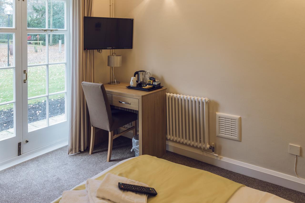 Gilwell Park Hotel Chingford Kültér fotó